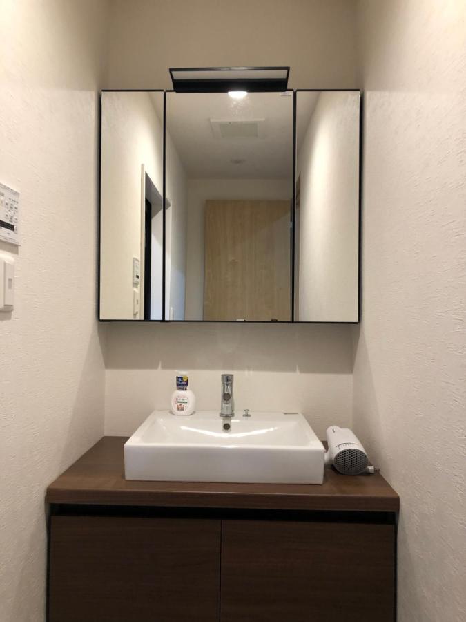248802186
